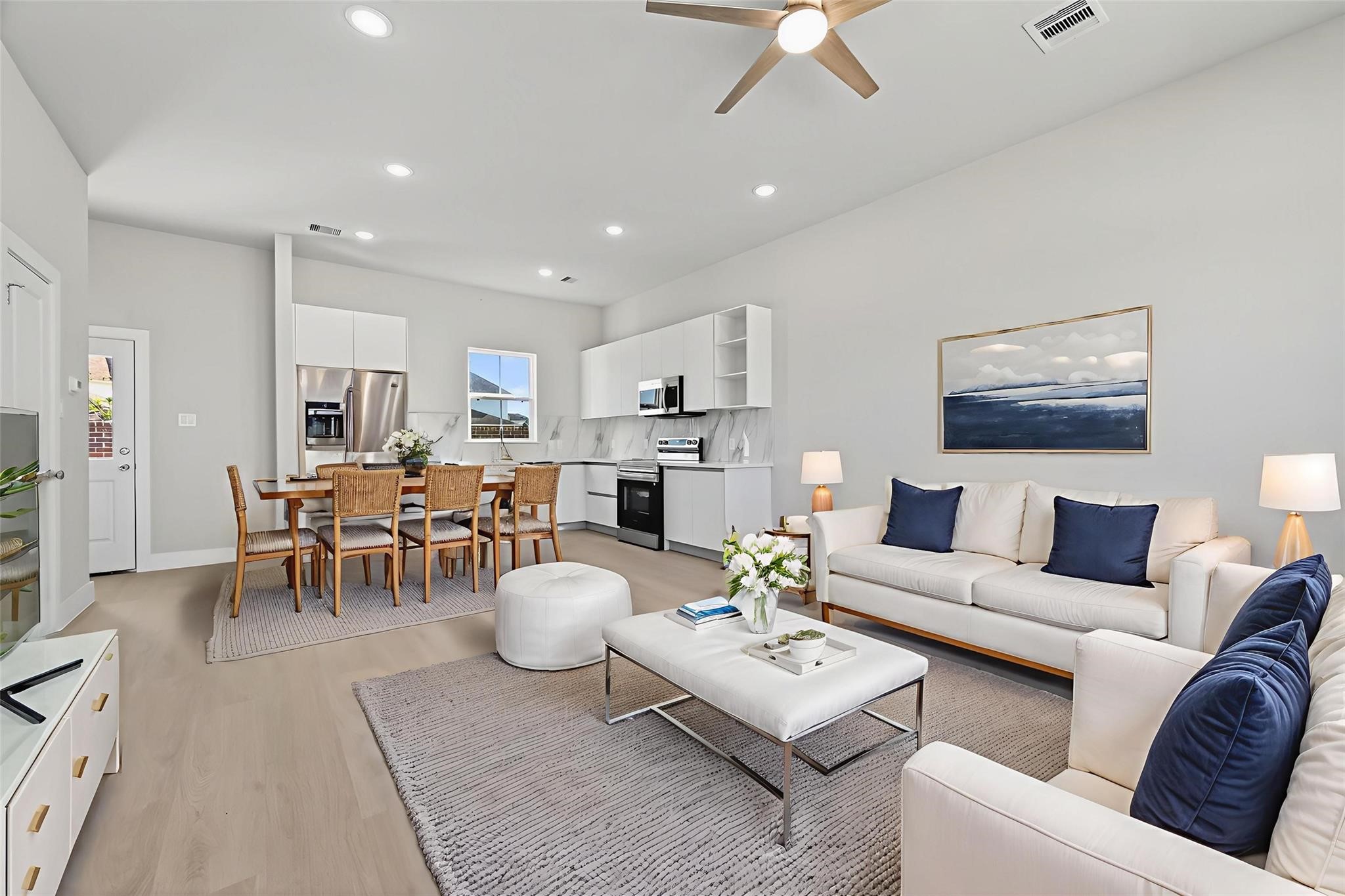 6702 Metro Boulevard, Unit 3 Houston, TX 77083 - Photo 5 of 29 Virtual Staging