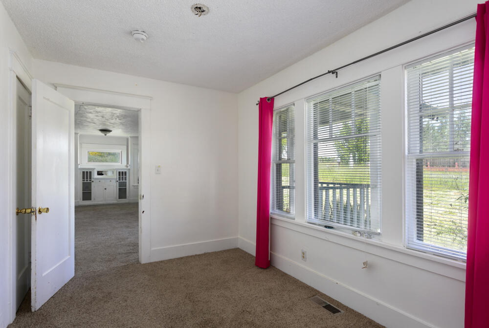 11717 Michael Road White City, OR 97503 - Photo 18 of 39 Bedroom 2