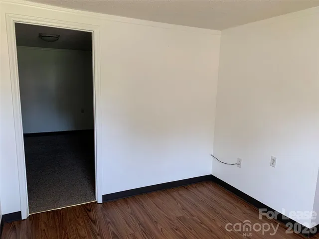 $850 | 544 North Center Street, Unit D, Statesville, NC 28677