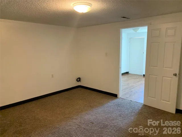 $850 | 544 North Center Street, Unit D, Statesville, NC 28677