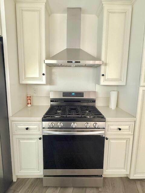 51555 Monroe Street Indio, CA 92201 - Photo 5 of 29 a stove top oven sitting inside of a kitchen
