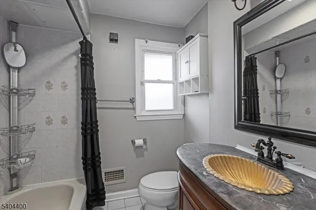 $2,000 | 32 West New Street, Rockaway, NJ 07866