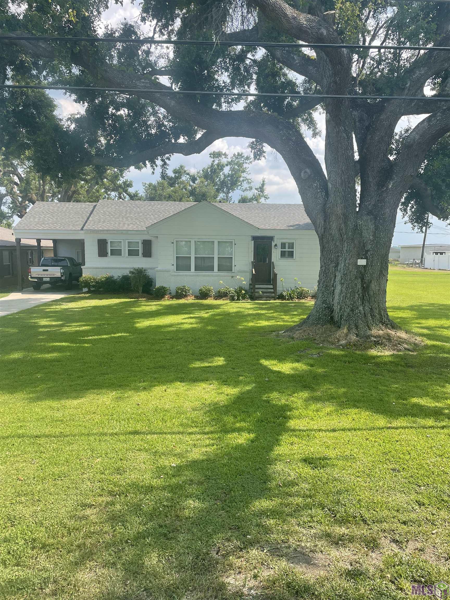 2364 Highway 1 Raceland, LA 70394 - Photo 1 of 22 Gallery Image 1