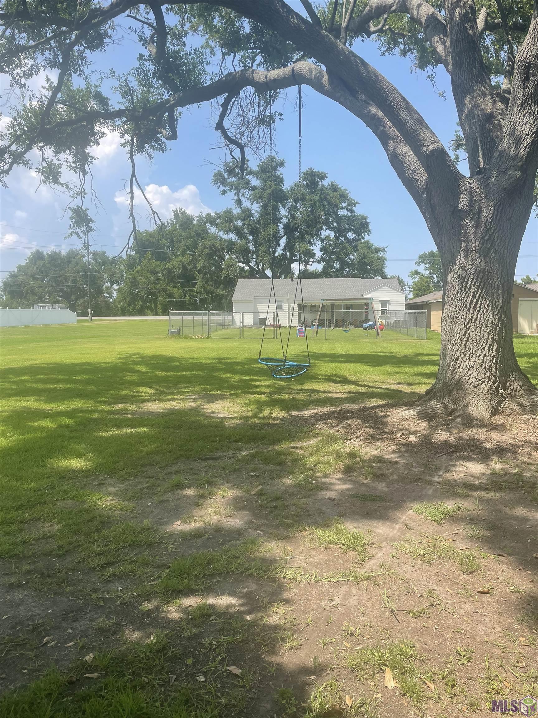 2364 Highway 1 Raceland, LA 70394 - Photo 2 of 22 Gallery Image 2