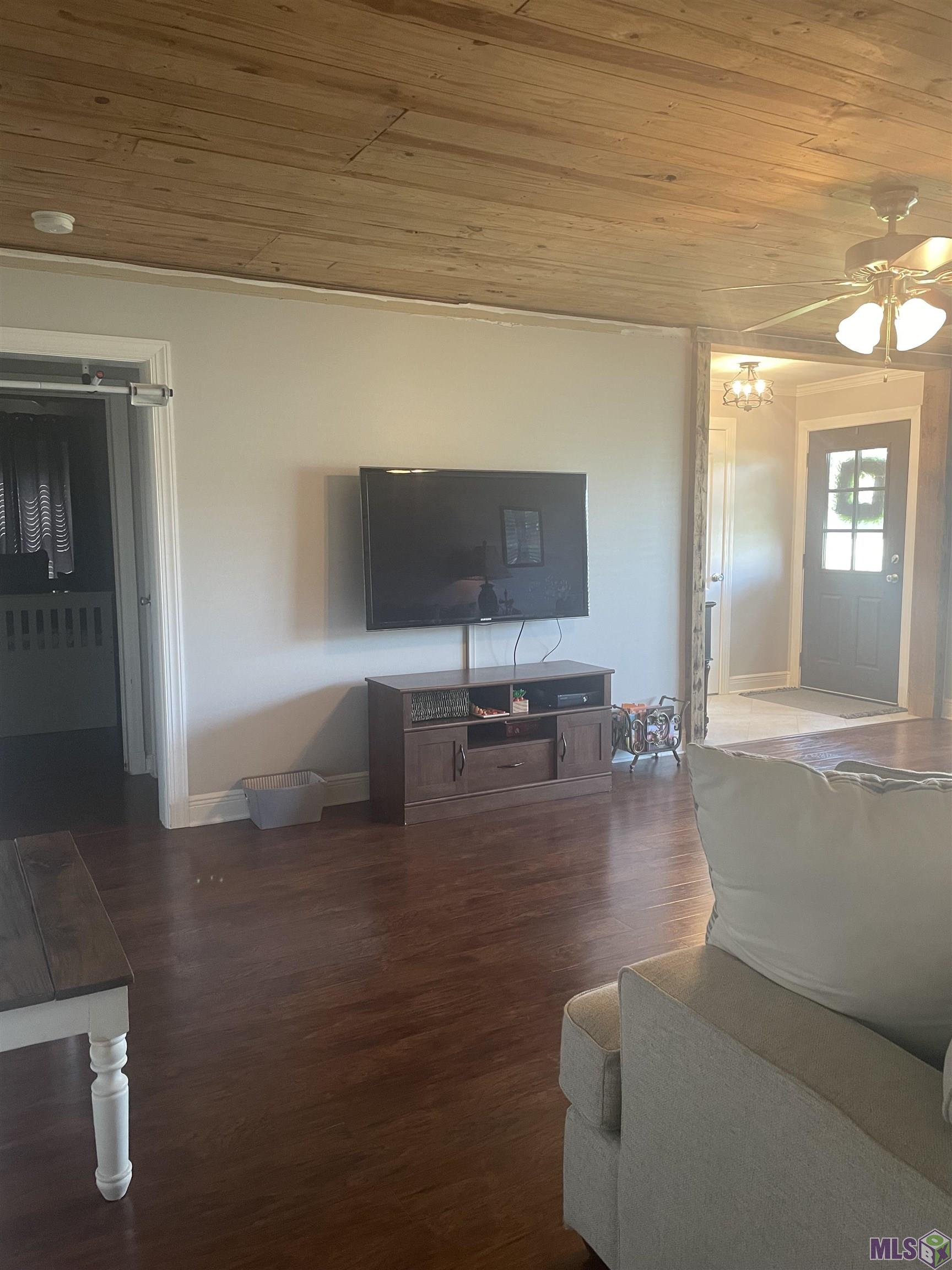 2364 Highway 1 Raceland, LA 70394 - Photo 5 of 22 Gallery Image 5