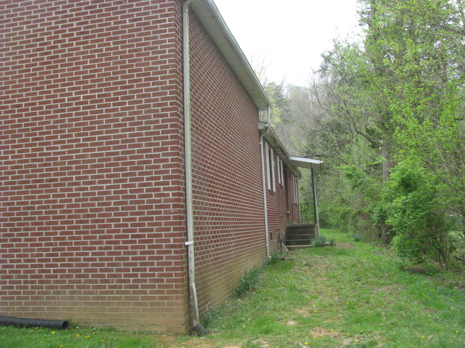 381 Rock Hill Road Watauga, TN 37694 - Photo 5 of 16 072