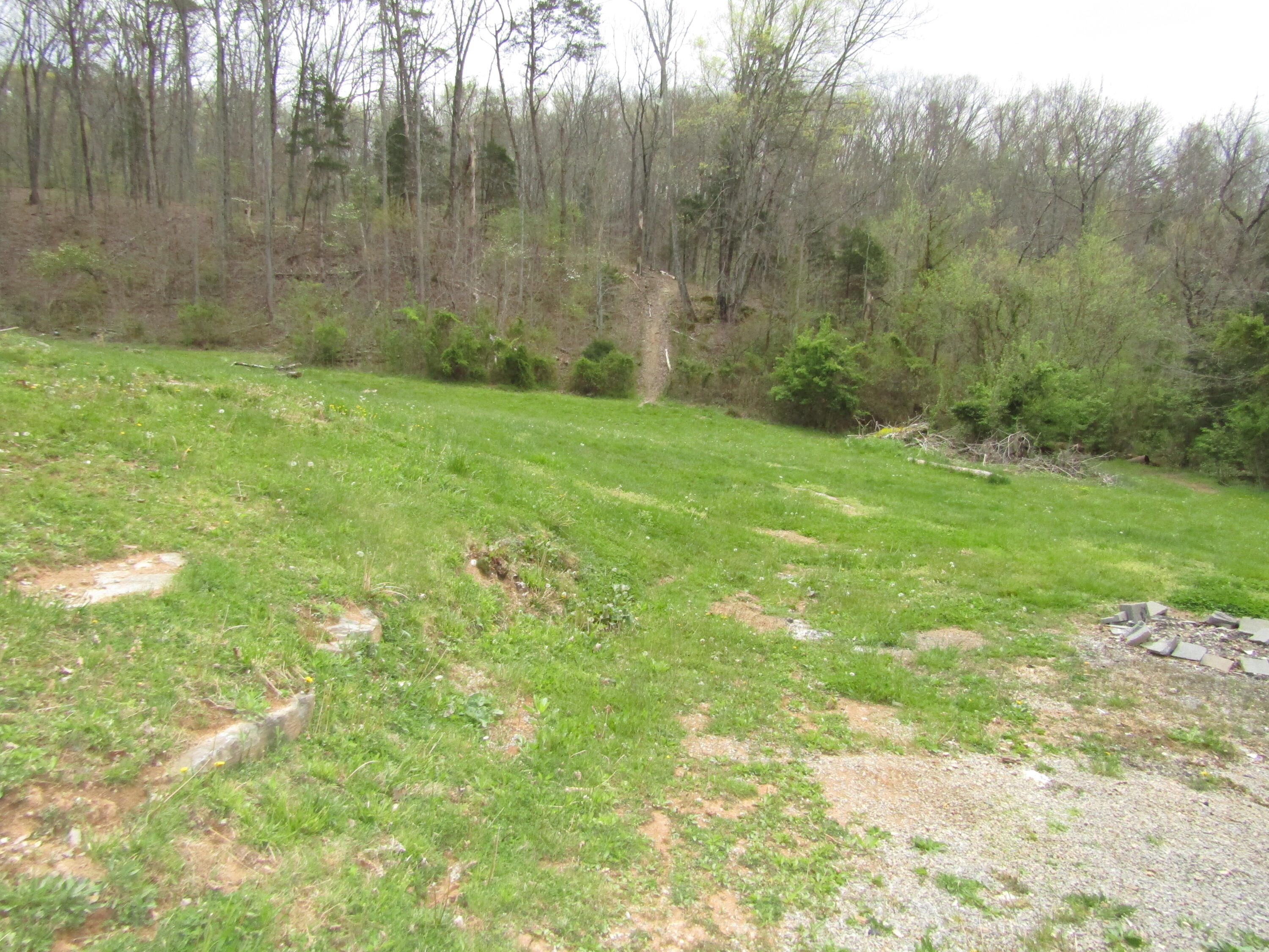 381 Rock Hill Road Watauga, TN 37694 - Photo 9 of 16 022