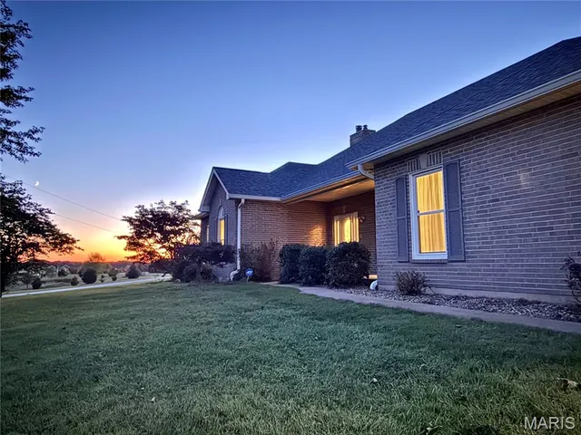 $699,900 | 310 Morgan Meadows Lane, Eolia, MO 63344