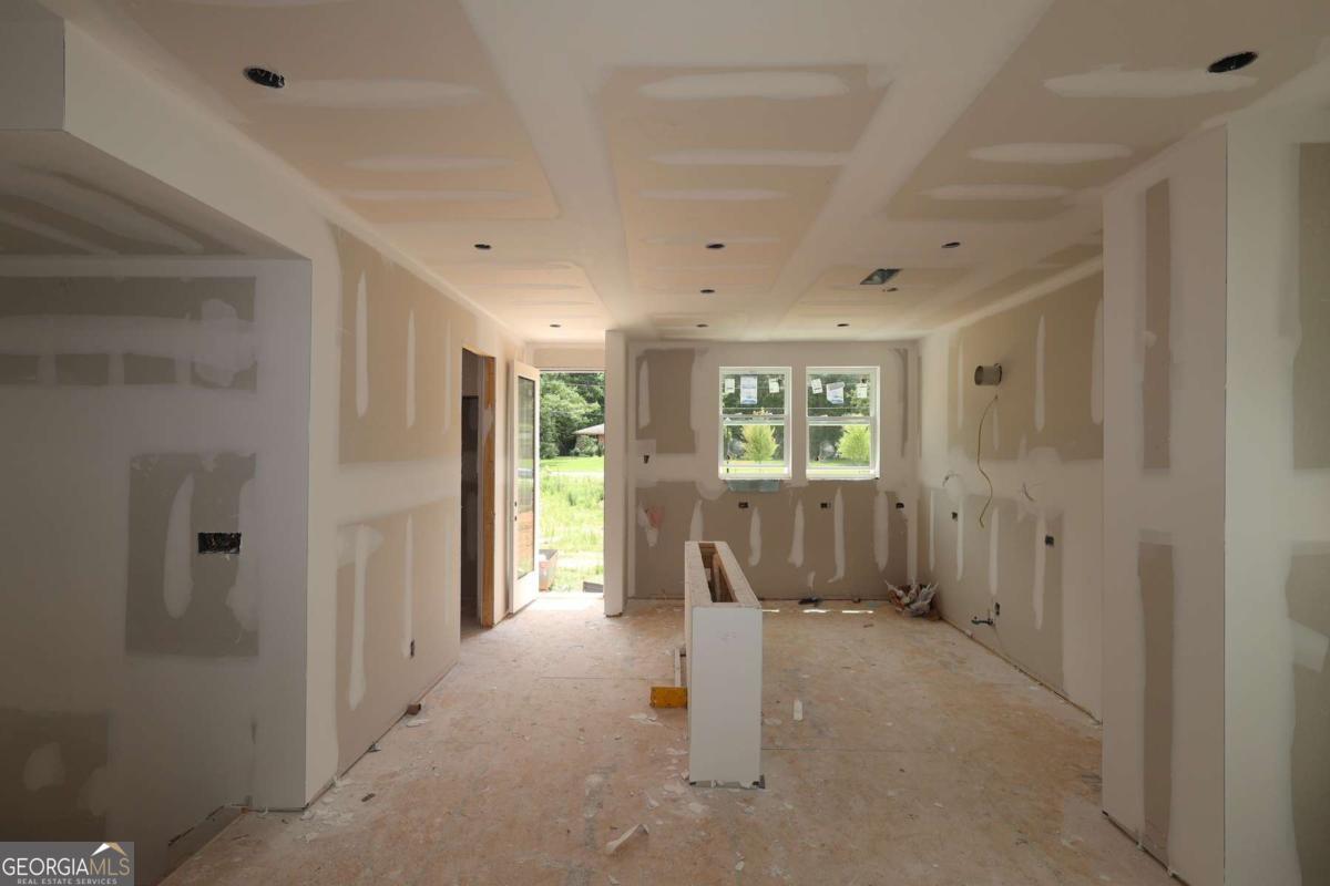650 Memphis Drive Decatur, GA 30079 - Photo 8 of 11 Gallery Image 8