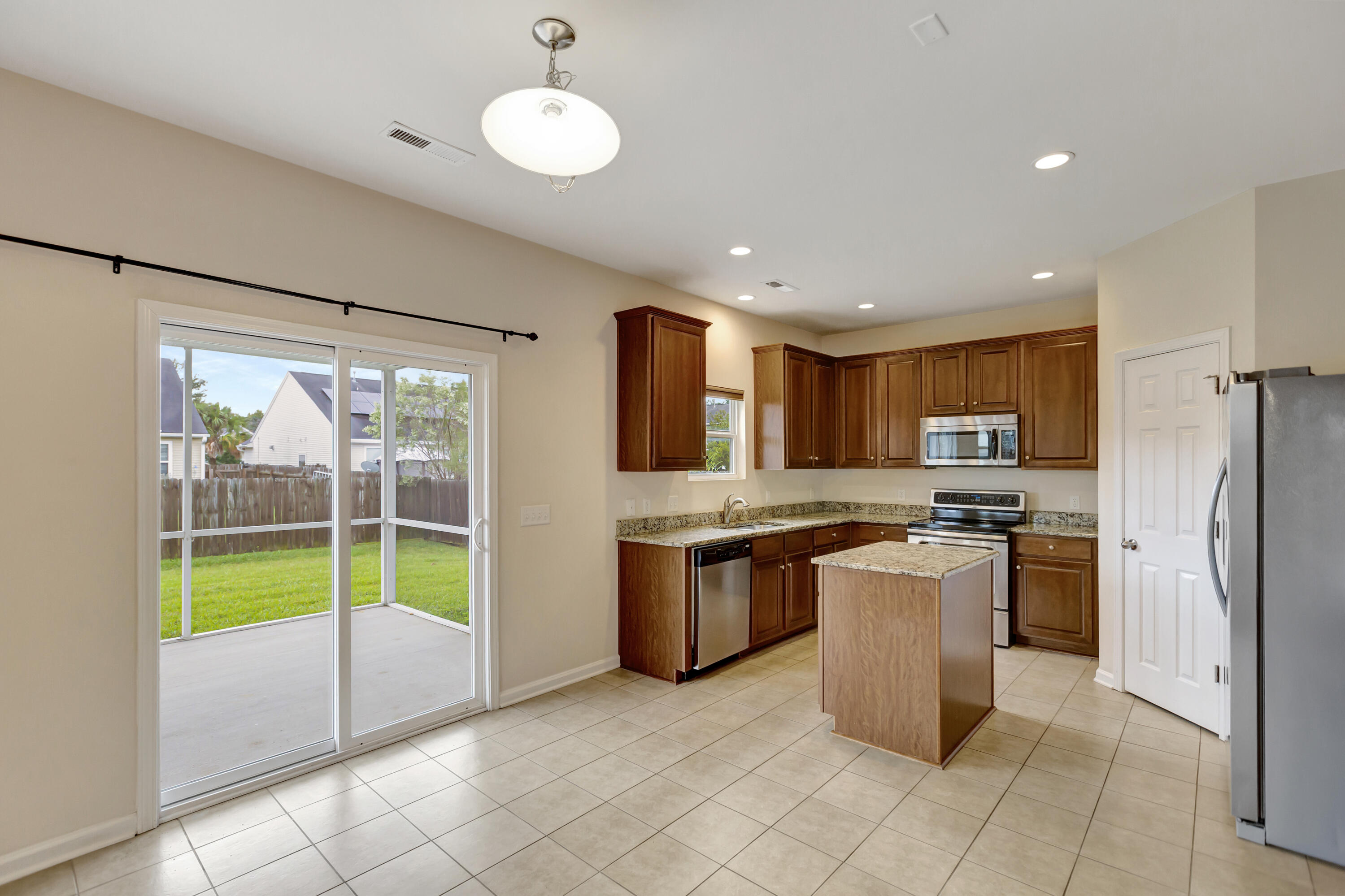 3131 Conservancy Lane Charleston, SC 29414 - Photo 13 of 43 296A5609