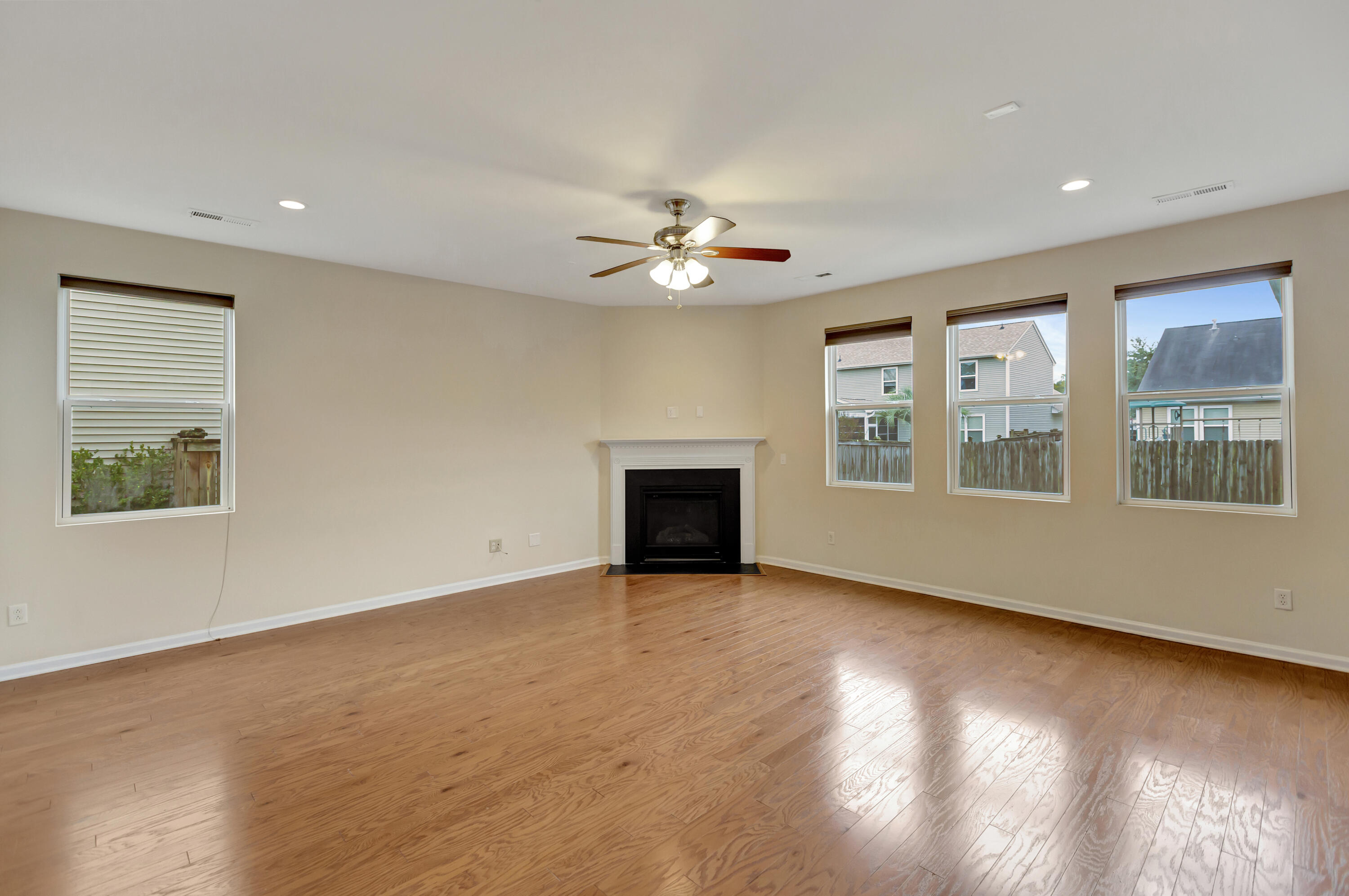 3131 Conservancy Lane Charleston, SC 29414 - Photo 6 of 43 296A5576