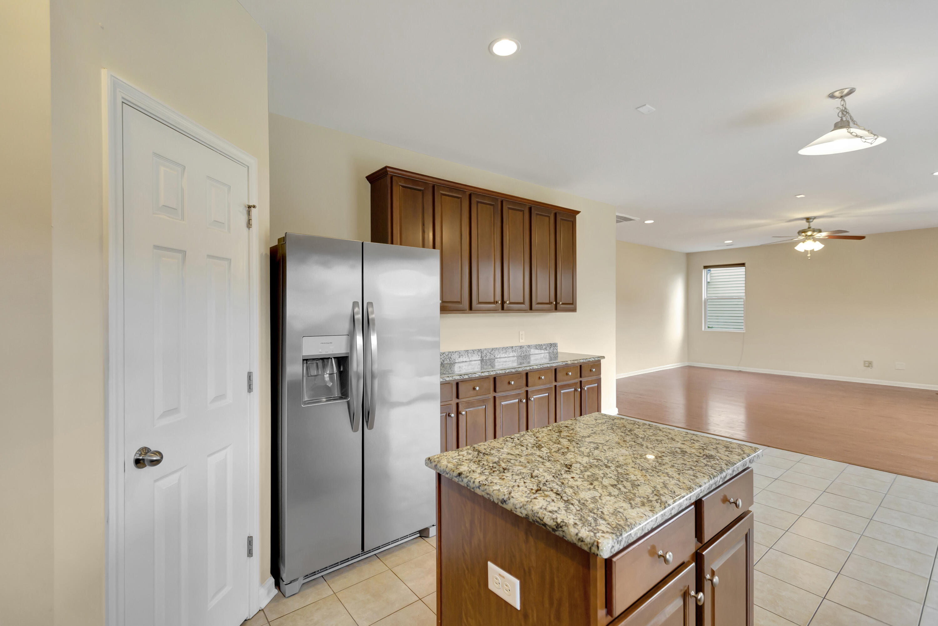 3131 Conservancy Lane Charleston, SC 29414 - Photo 10 of 43 296A5597