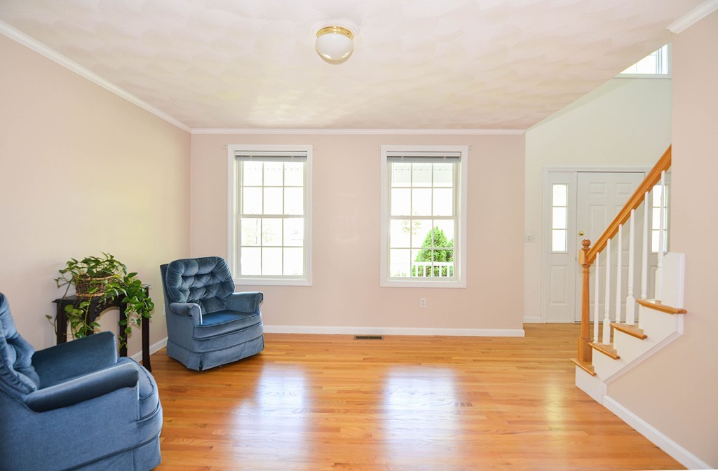 84 Adams Street Dunstable, MA 01827 - Photo 8 of 19 Gallery Image 8