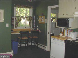 28 Cranbury Road Princeton Junction, NJ 08550 - Photo 3 of 6