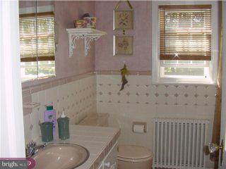 28 Cranbury Road Princeton Junction, NJ 08550 - Photo 5 of 6