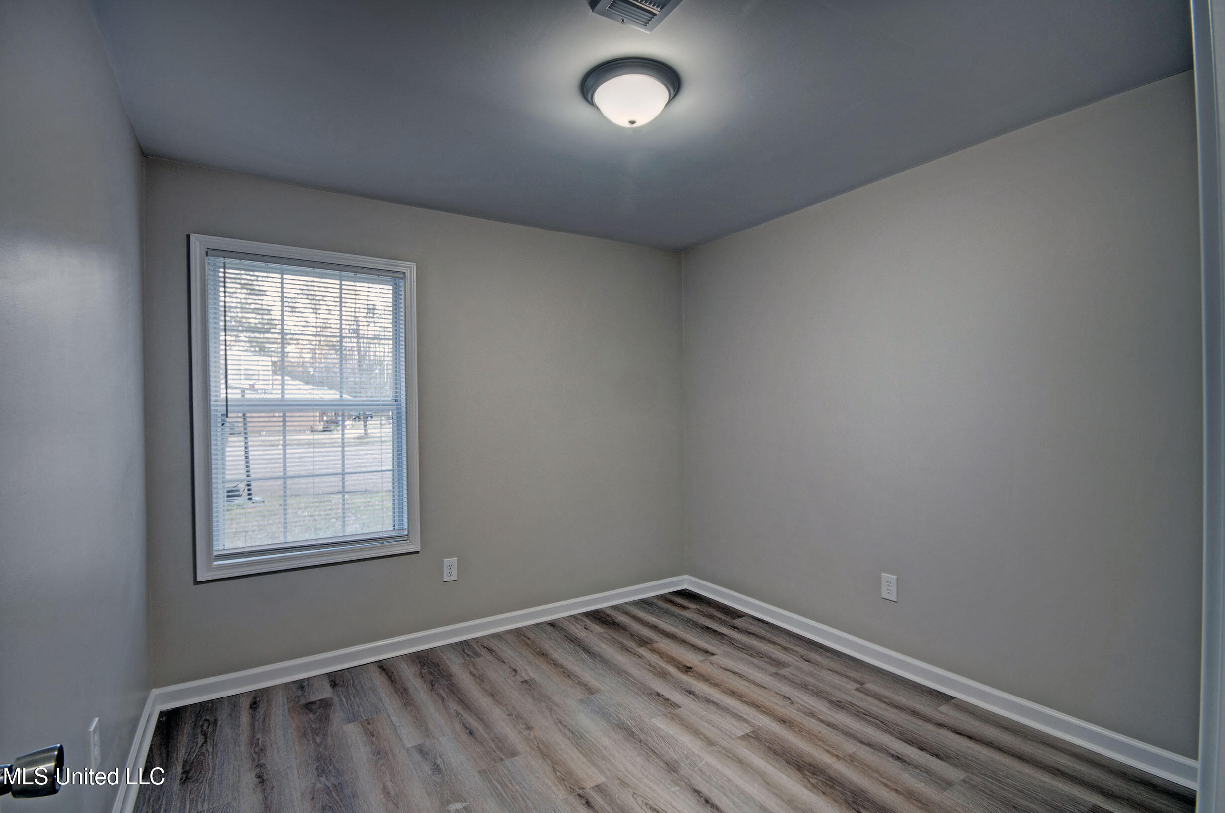 219 1 Park Place Jackson, MS 39212 - Photo 25 of 36 IMGP8269_70_71