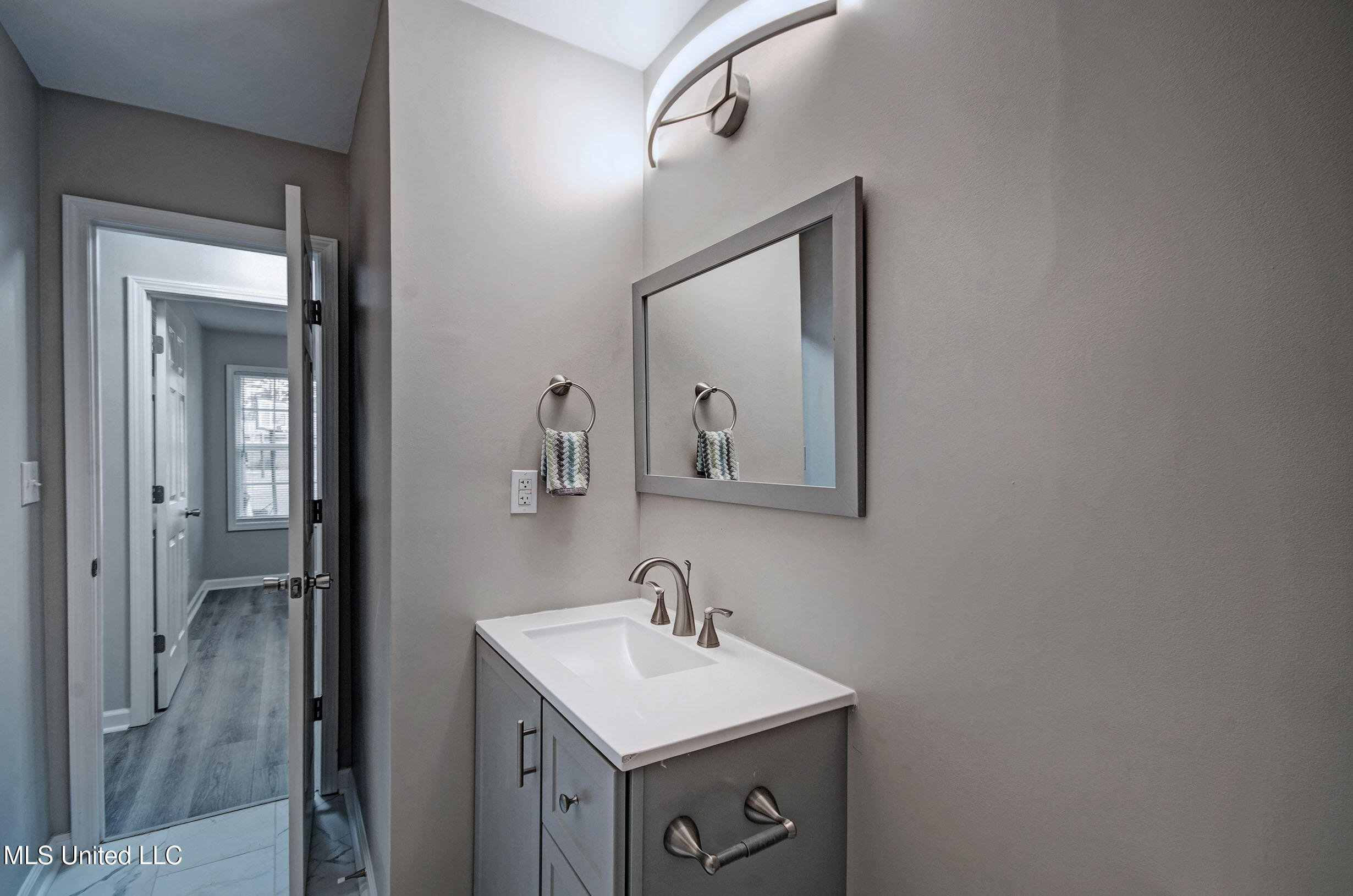 219 1 Park Place Jackson, MS 39212 - Photo 28 of 36 IMGP8278_79_80