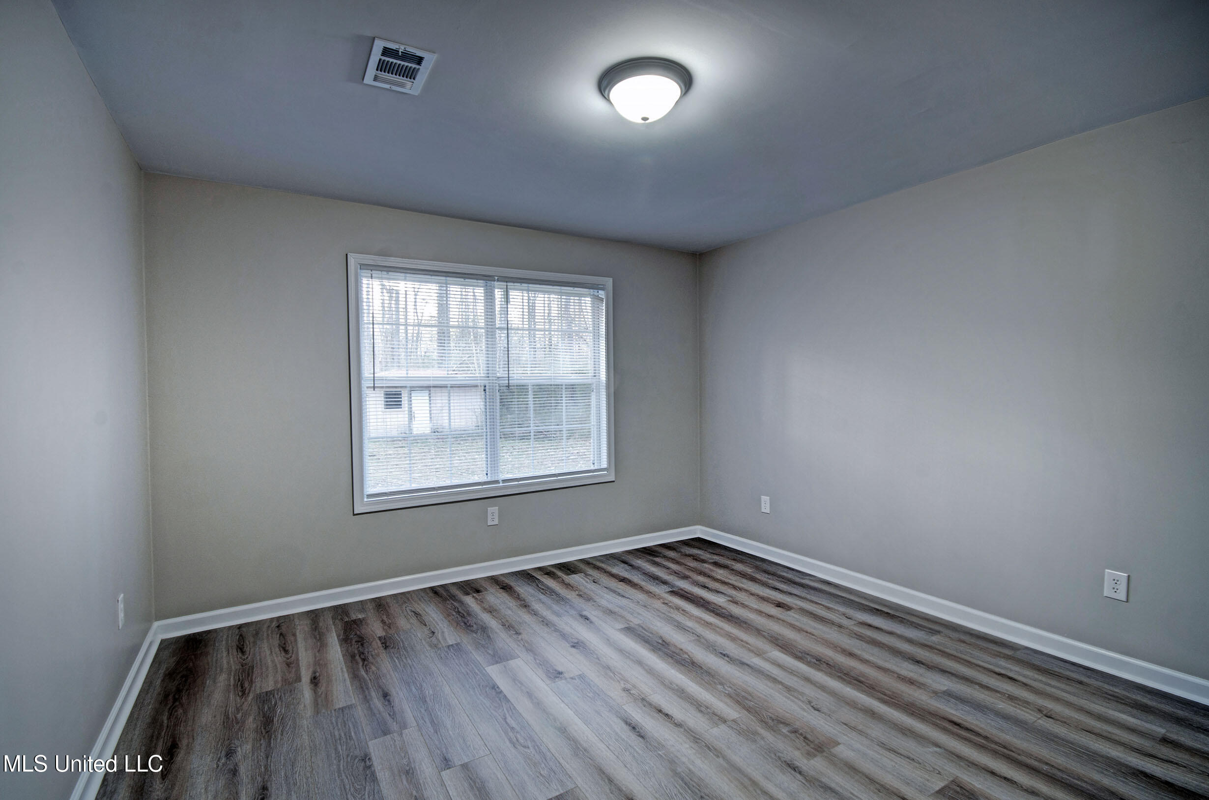 219 1 Park Place Jackson, MS 39212 - Photo 31 of 36 IMGP8287_8_9