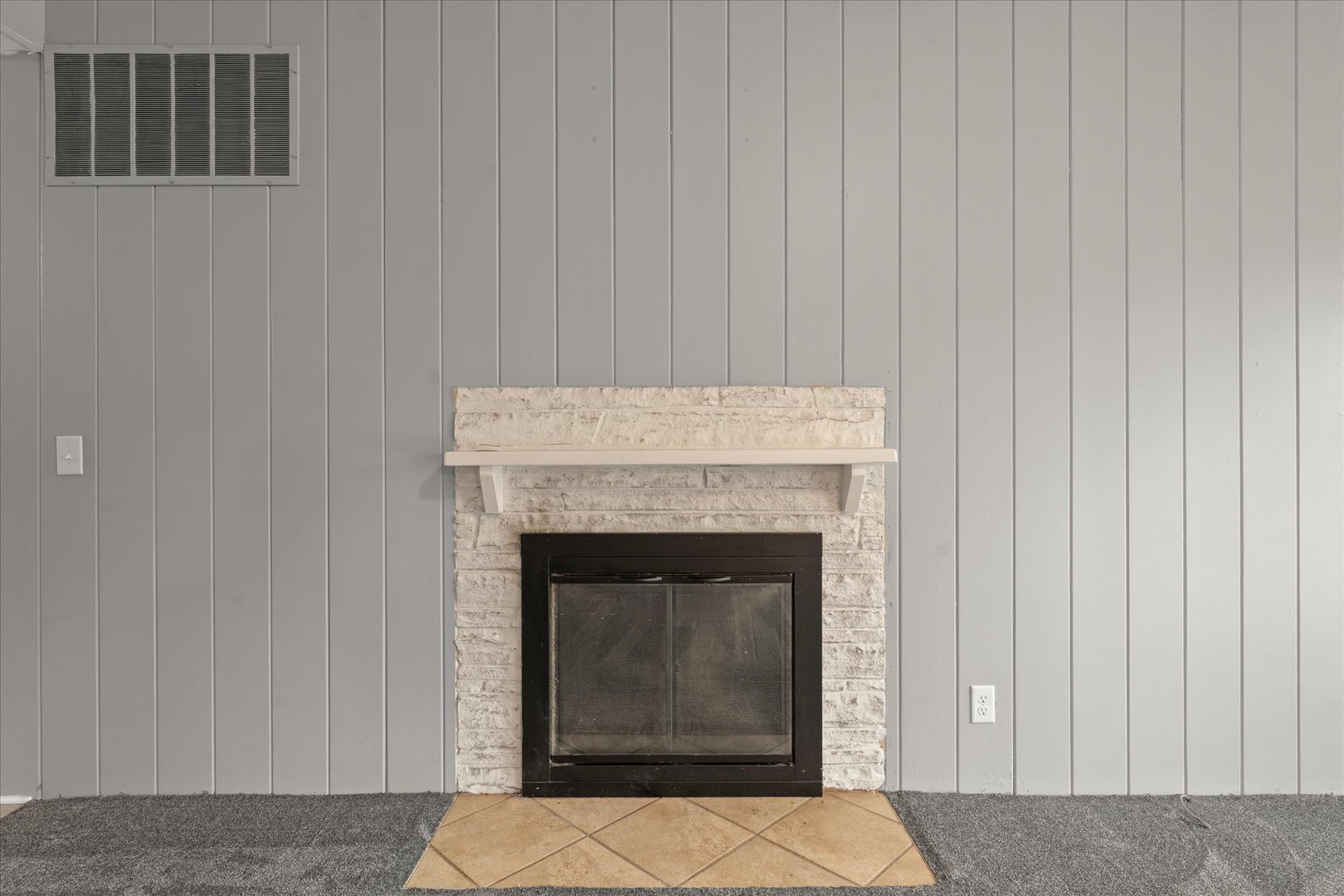 907 South Longview Road Monticello, IL 61856 - Photo 8 of 41 Gallery Image 8