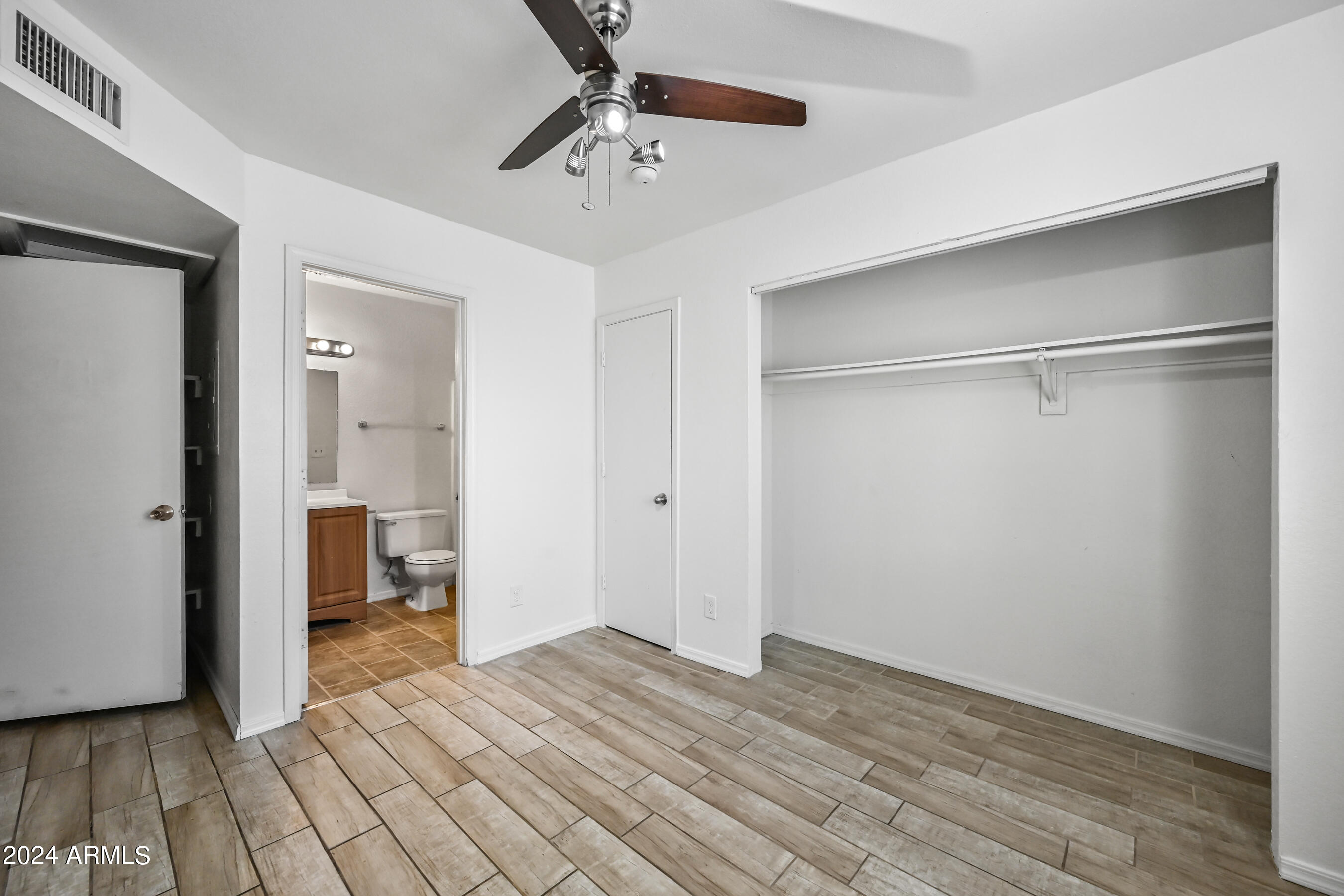 2650 East McKellips Road, Unit 212 Mesa, AZ 85213 - Photo 12 of 15 12-2650EMR212-ocupix