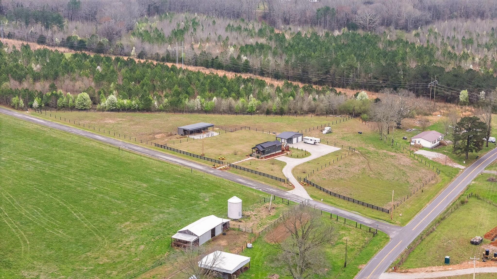 1765 Sugartree Springs Road Belvidere, TN 37306 - Photo 19 of 42 a view of yard from a balcony
