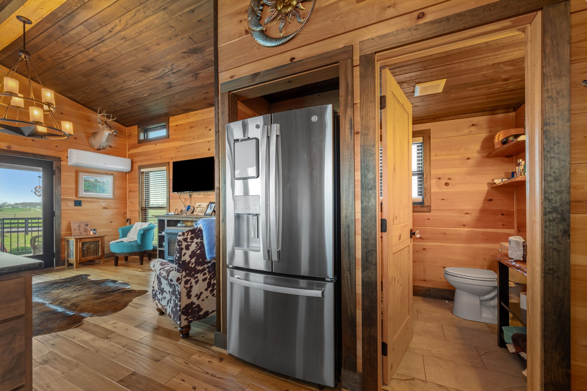 1765 Sugartree Springs Road Belvidere, TN 37306 - Photo 34 of 42 a view of a walk in closet and patio