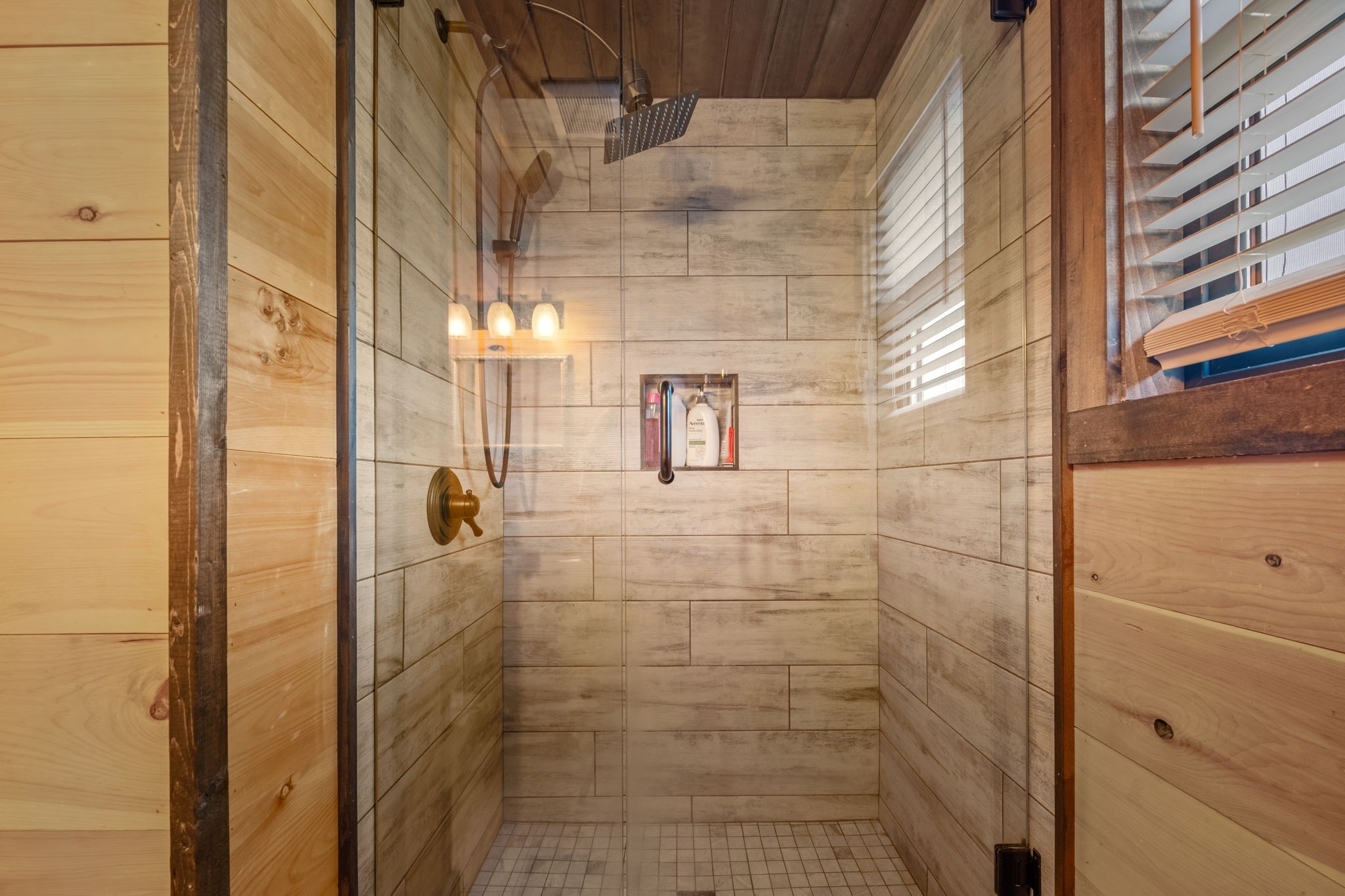 1765 Sugartree Springs Road Belvidere, TN 37306 - Photo 37 of 42 a bathroom with a shower