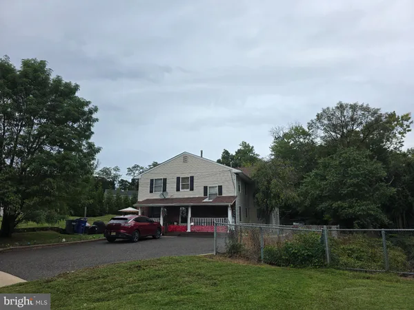 $1,750 | 99 Grant Avenue, Unit 97, Moorestown, NJ 08057
