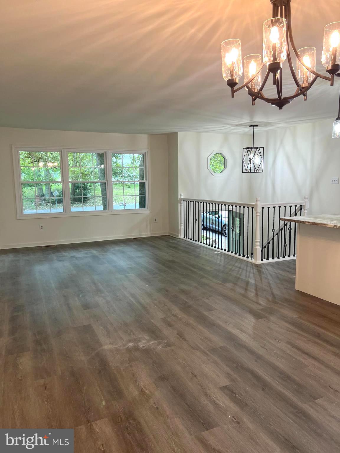 622 Evergreen Road Crownsville, MD 21032 - Photo 7 of 8 living area