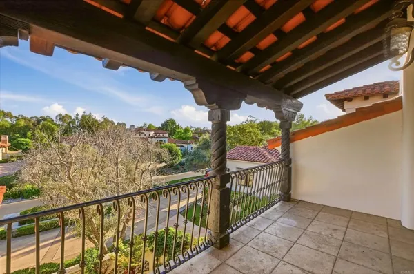 $5,150,000 | 18325 Calle La Serra, Rancho Santa Fe, CA 92091