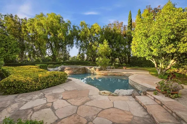 $5,150,000 | 18325 Calle La Serra, Rancho Santa Fe, CA 92091