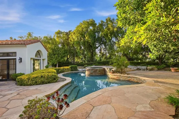 $5,150,000 | 18325 Calle La Serra, Rancho Santa Fe, CA 92091