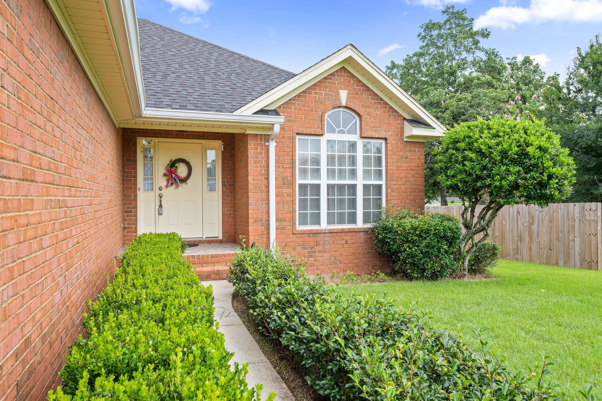 10321 Jacob Court Fairhope, AL 36532 - Photo 2 of 25