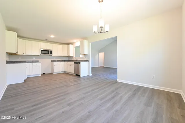 $279,706 | 207 Hl Vly Drive, Unit LOT 59), La Grange, NC 28551