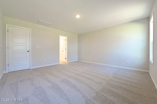 $279,706 | 207 Hl Vly Drive, Unit LOT 59), La Grange, NC 28551