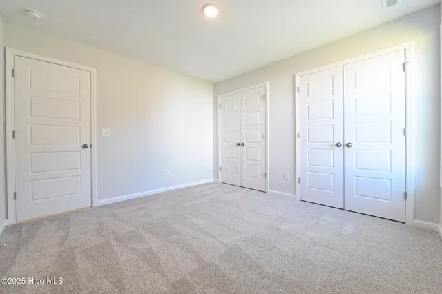 $279,706 | 207 Hl Vly Drive, Unit LOT 59), La Grange, NC 28551