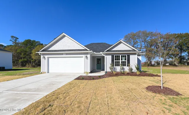 $279,706 | 207 Hl Vly Drive, Unit LOT 59), La Grange, NC 28551