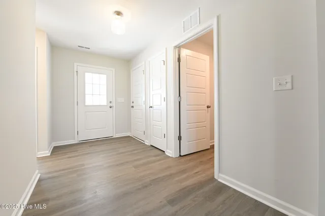 $279,706 | 207 Hl Vly Drive, Unit LOT 59), La Grange, NC 28551