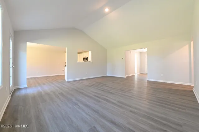 $279,706 | 207 Hl Vly Drive, Unit LOT 59), La Grange, NC 28551