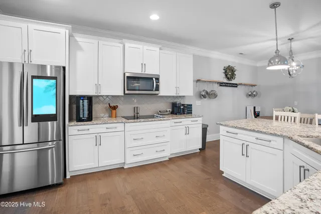 $2,800 | 61 Sailor Sky Way, Hampstead, NC 28443