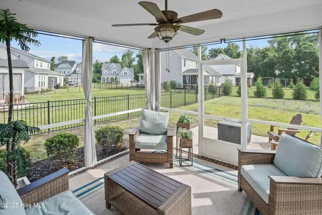 $2,800 | 61 Sailor Sky Way, Hampstead, NC 28443