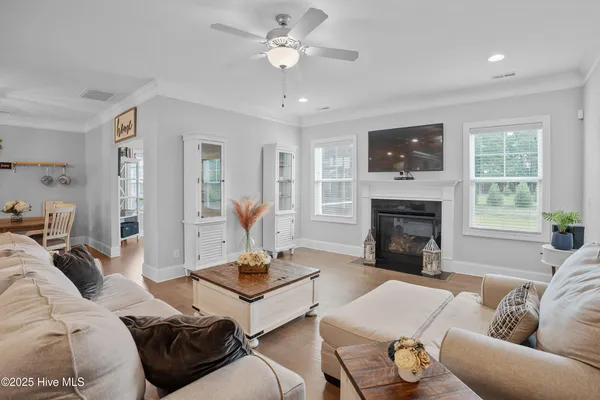 $2,800 | 61 Sailor Sky Way, Hampstead, NC 28443