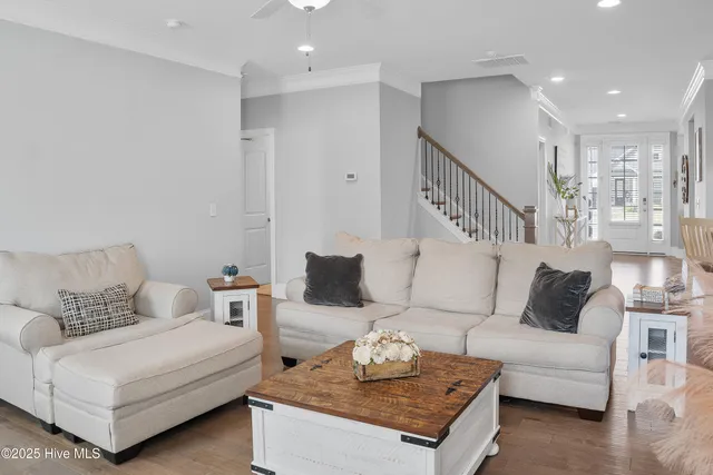 $2,800 | 61 Sailor Sky Way, Hampstead, NC 28443