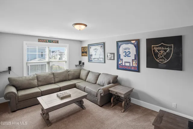 $2,800 | 61 Sailor Sky Way, Hampstead, NC 28443