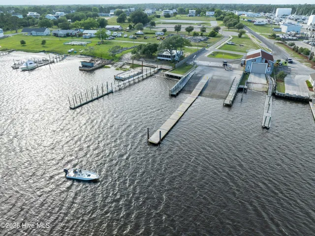 $2,800 | 61 Sailor Sky Way, Hampstead, NC 28443