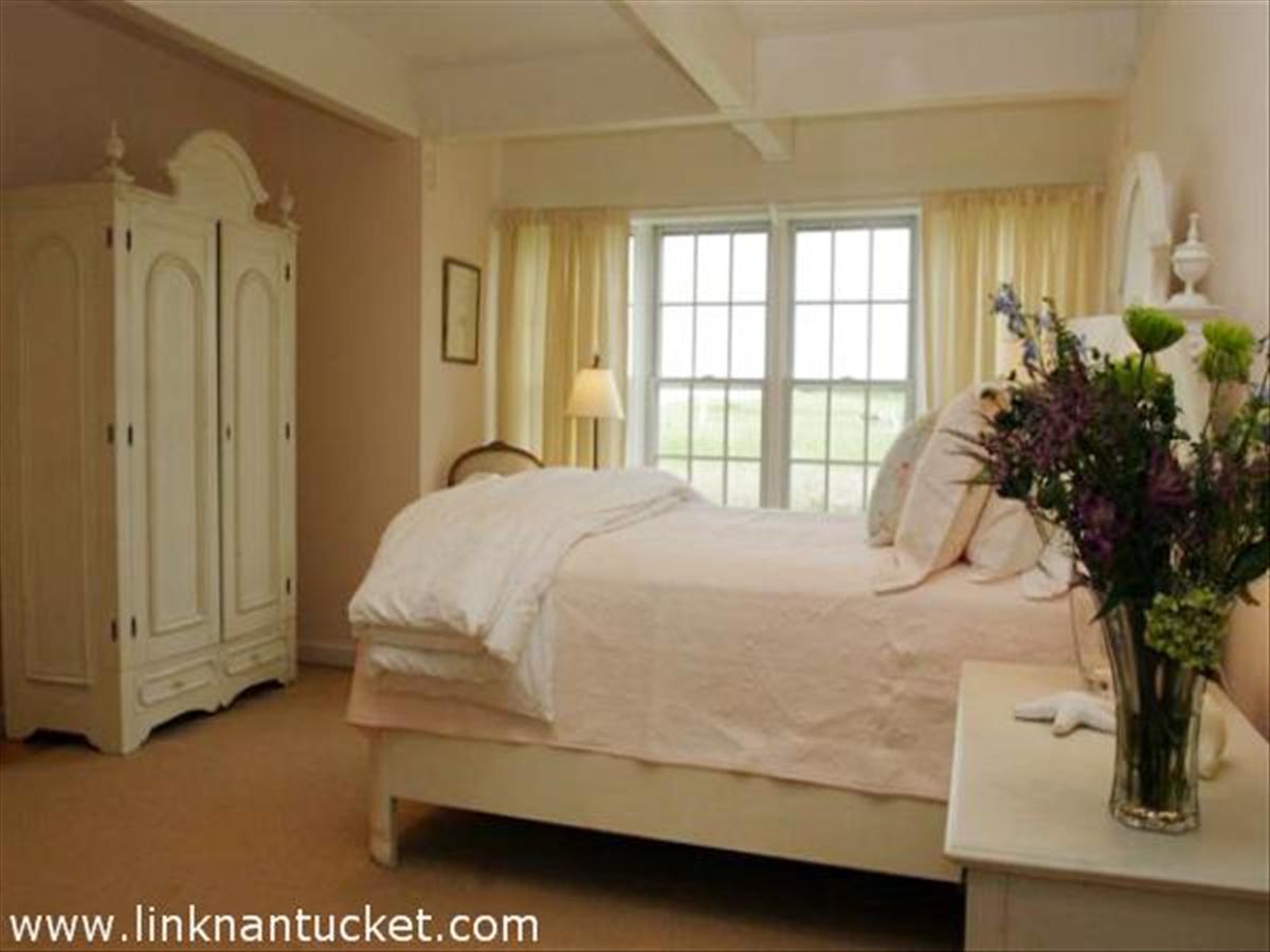 87 Eel Point Road Nantucket, MA 02554 - Photo 8 of 22 Gallery Image 8