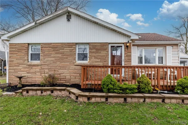 $424,900 | 6795 Nash Road, Wheatfield, NY 14120