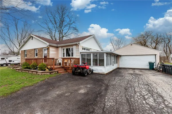 $424,900 | 6795 Nash Road, Wheatfield, NY 14120