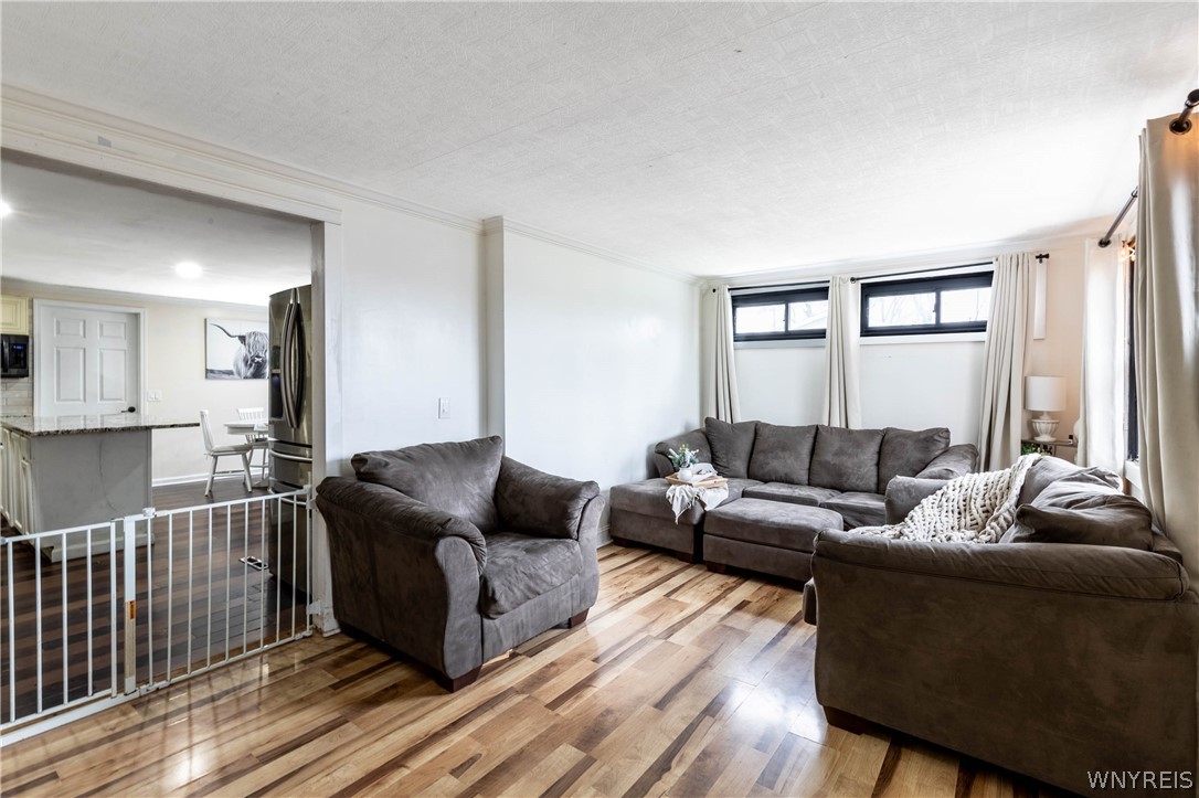 6795 Nash Road Wheatfield, NY 14120 - Photo 7 of 43 Main Family Room