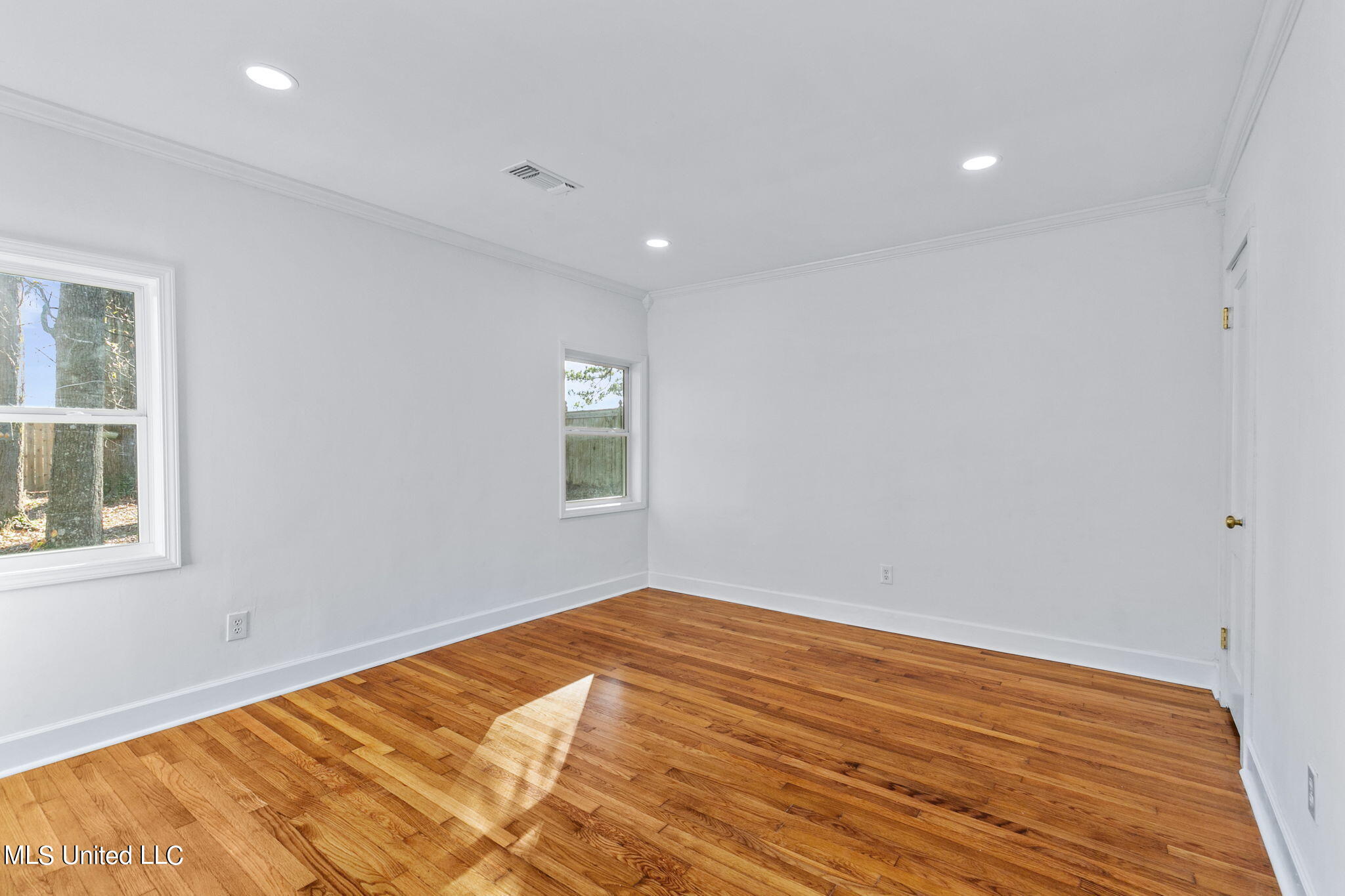 349 Naples Road Jackson, MS 39206 - Photo 23 of 38 25-web-or-mls-349 Naples-25